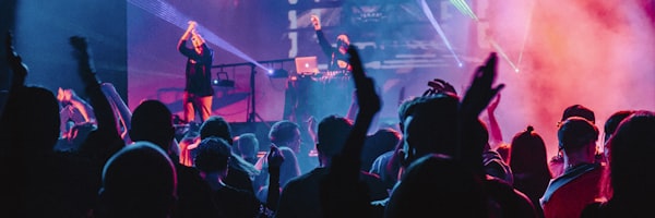 站点前沿门户首页展示现代科技感大厅